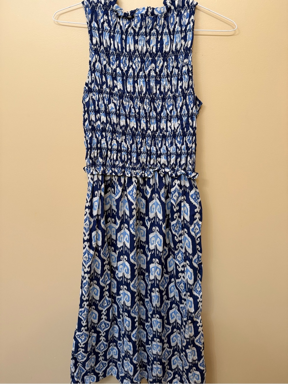 Sleeveless Blue Printed Maxi Dress with Smocked Bodice - Picture 7 of 8